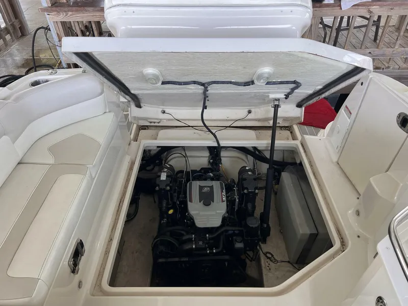 Slide: The Image of 38 Engine Room - 4660453