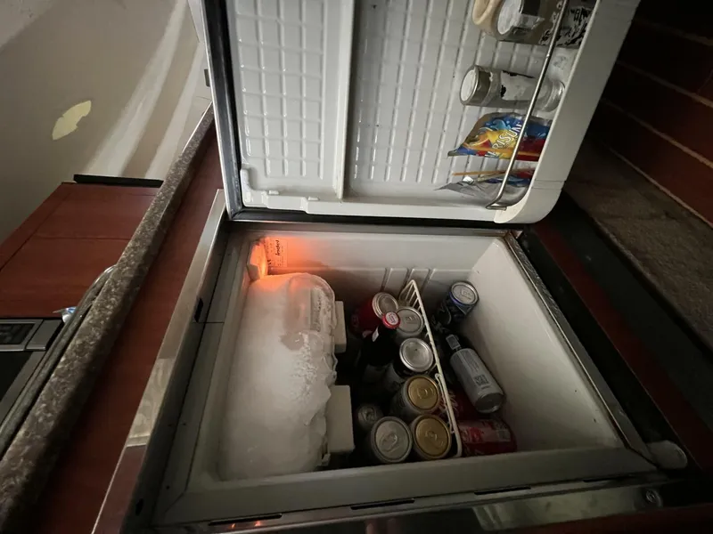 Slide: The Image of 52 Marine Refrigerator 12 Volts _ 120 Volts - 4660470