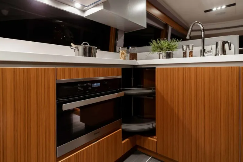 Slide: The Image of Greenline OceanClass 68 Fly 2021 - 4654532