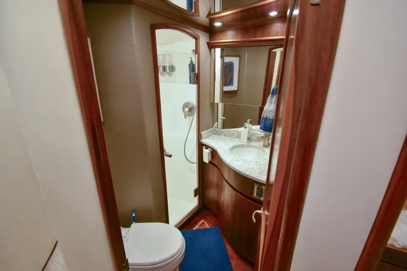 Slide: The Image of 1991 Monterey 65 Convertible Emma Ruth - 4777587