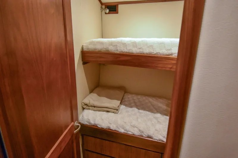 Slide: The Image of 1991 Monterey 65 Convertible Emma Ruth - 4777588