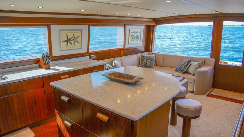 Slide: The Image of 1991 Monterey 65 Convertible Emma Ruth - 4777597