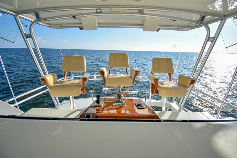 Slide: The Image of 1991 Monterey 65 Convertible Emma Ruth - 4777606