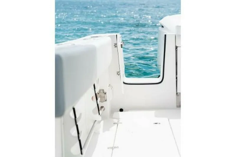 Slide: The Image of Edgewater 285CC 2025 - 4655421