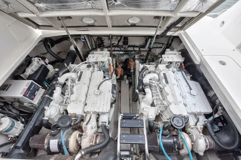 Slide: The Image of Sea Ray 390 Sundancer 2005 - 4693176