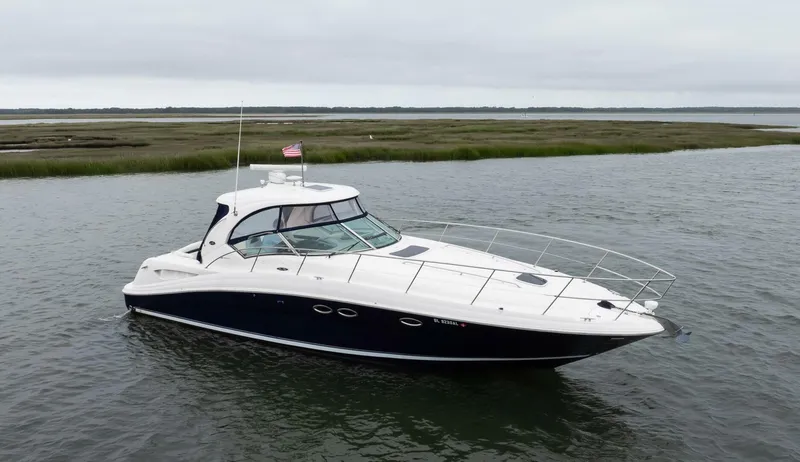 Slide: The Image of Sea Ray 390 Sundancer 2005 - 4693185