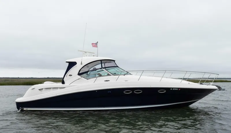 Slide: The Image of Sea Ray 390 Sundancer 2005 - 4693186