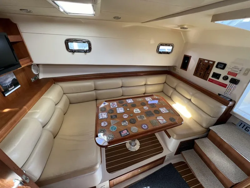 Slide: The Image of Mainship 34Pilot 34 Island Runner 2005 - 4657586