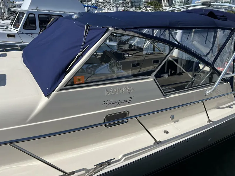 Slide: The Image of Mainship 34Pilot 34 Island Runner 2005 - 4657577