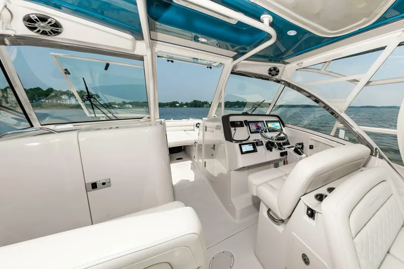 Slide: The Image of Grady-White 32 2022 - 4657747