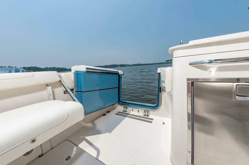 Slide: The Image of Grady-White 32 2022 - 4657754