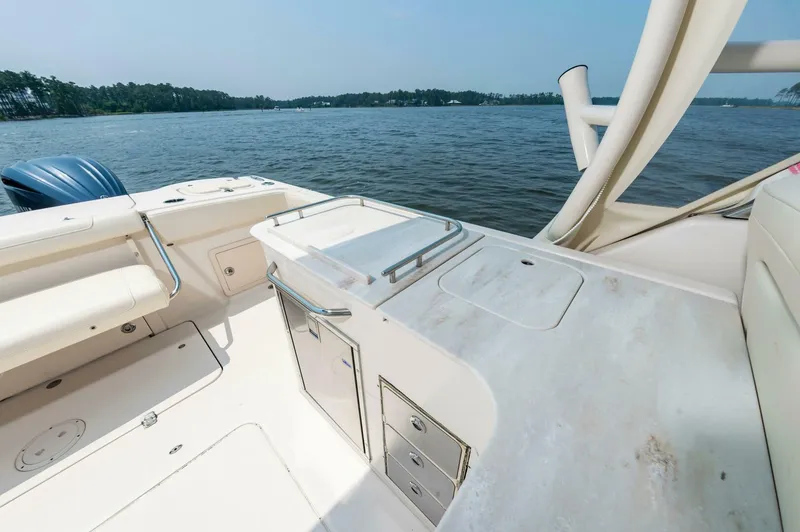 Slide: The Image of Grady-White 32 2022 - 4657756