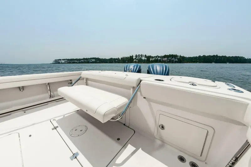 Slide: The Image of Grady-White 32 2022 - 4657763