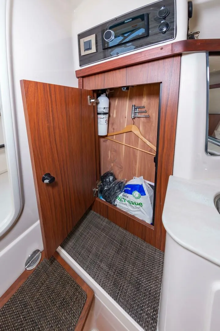 Slide: The Image of Grady-White 32 2022 - 4657778