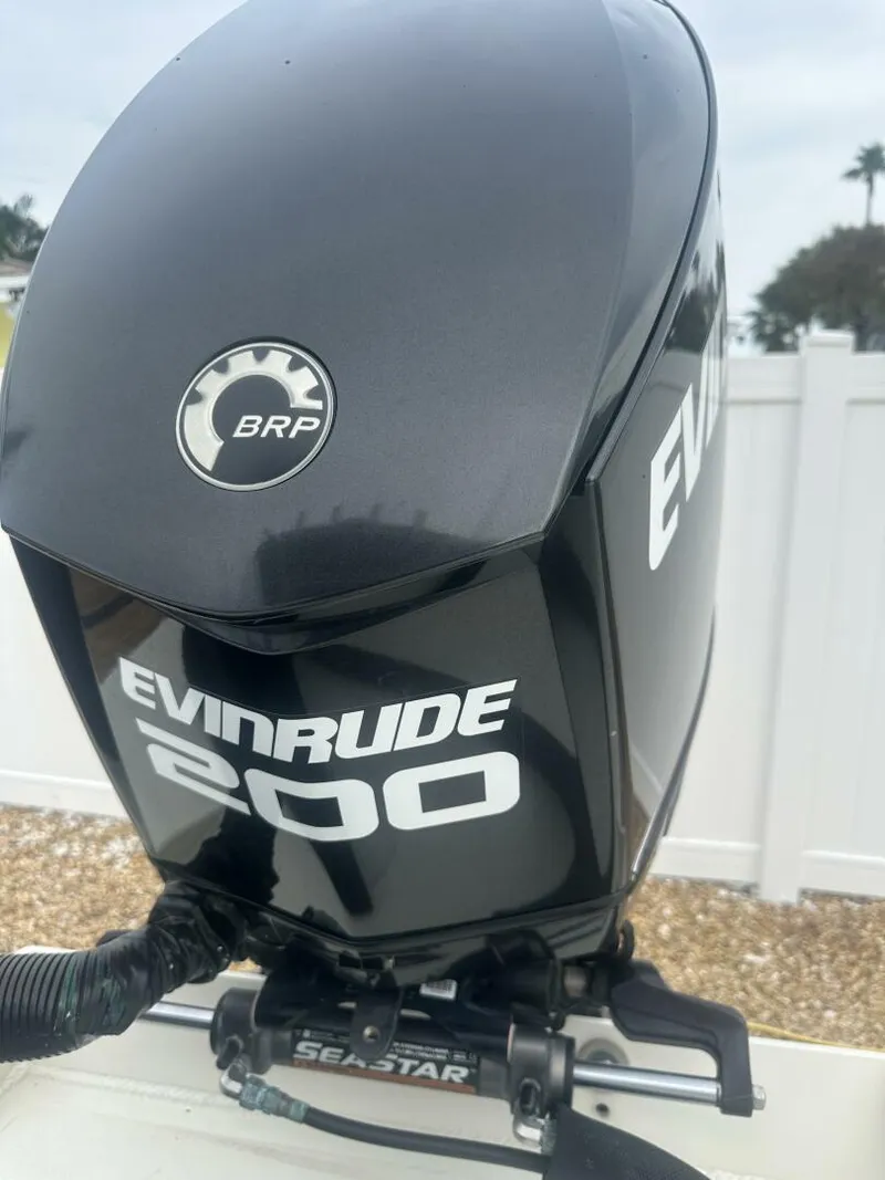 Slide: The Image of May-Craft 2300 CCX 2017 - 4658020