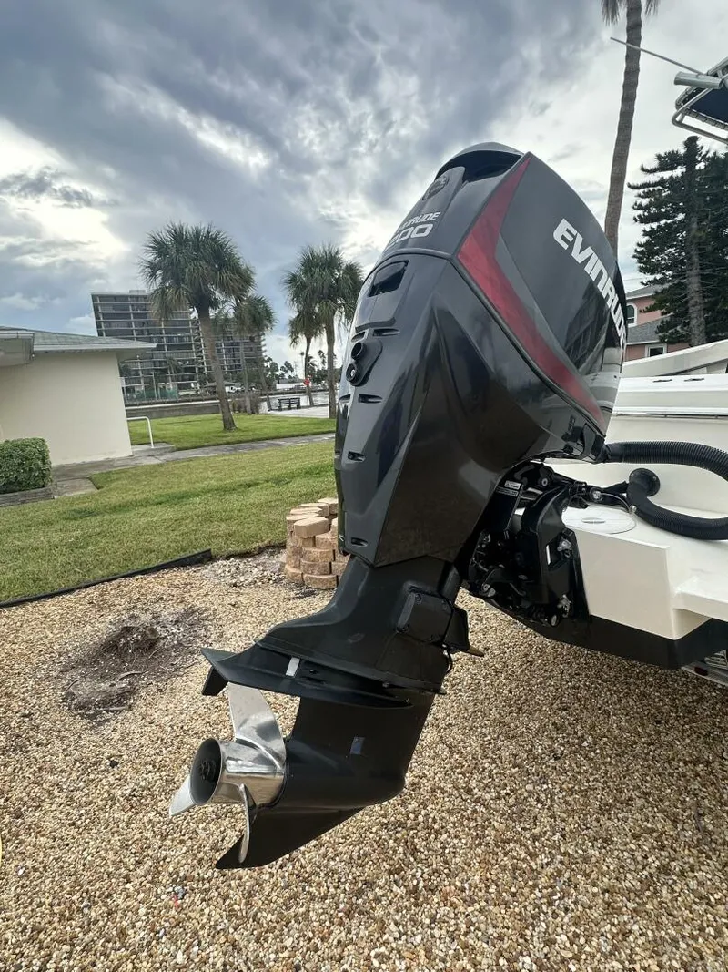 Slide: The Image of May-Craft 2300 CCX 2017 - 4657960