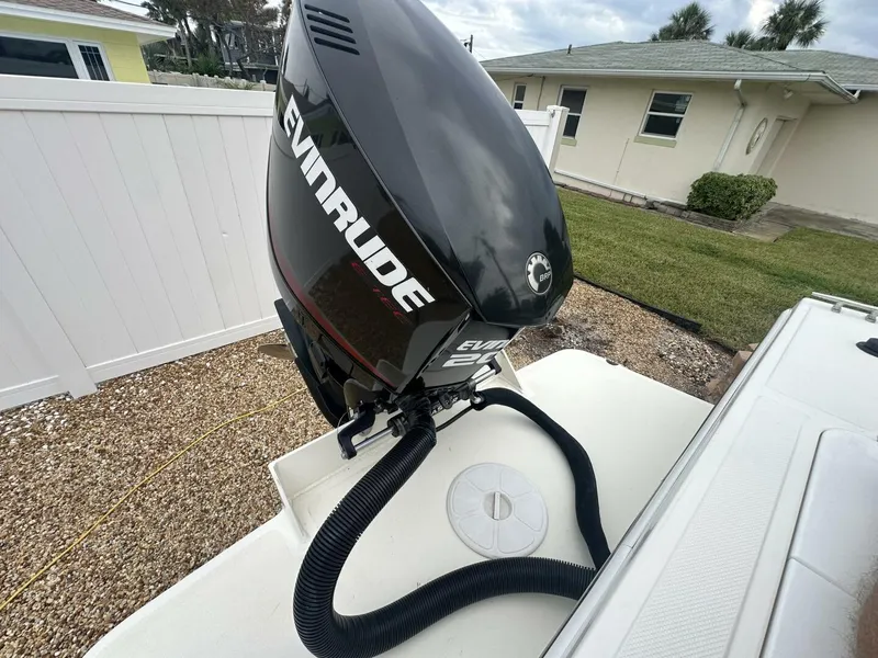 Slide: The Image of May-Craft 2300 CCX 2017 - 4658045