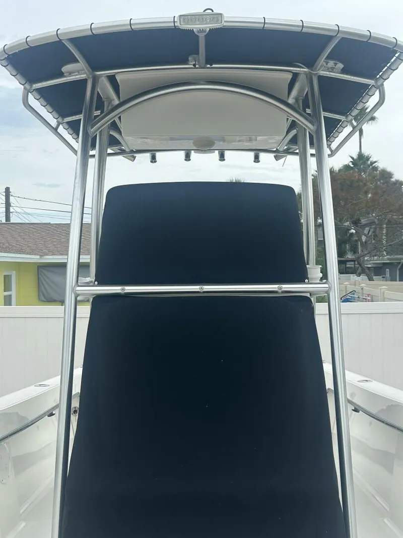 Slide: The Image of May-Craft 2300 CCX 2017 - 4657978