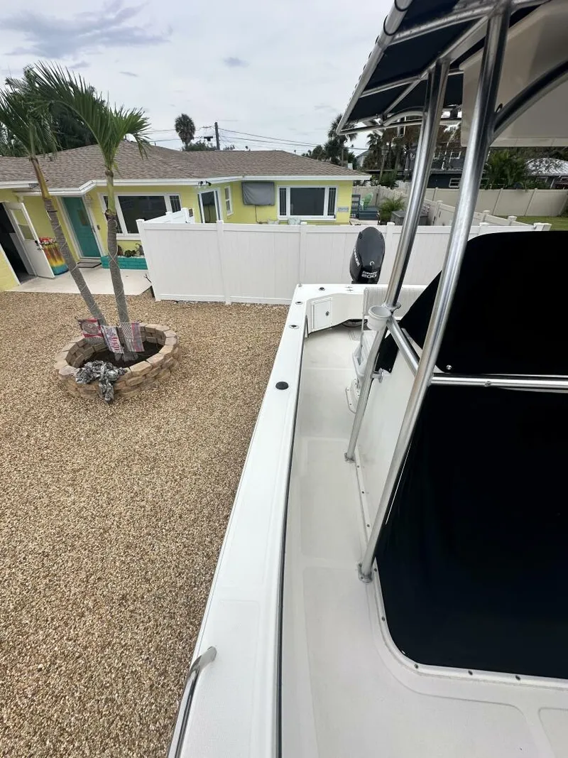 Slide: The Image of May-Craft 2300 CCX 2017 - 4658030