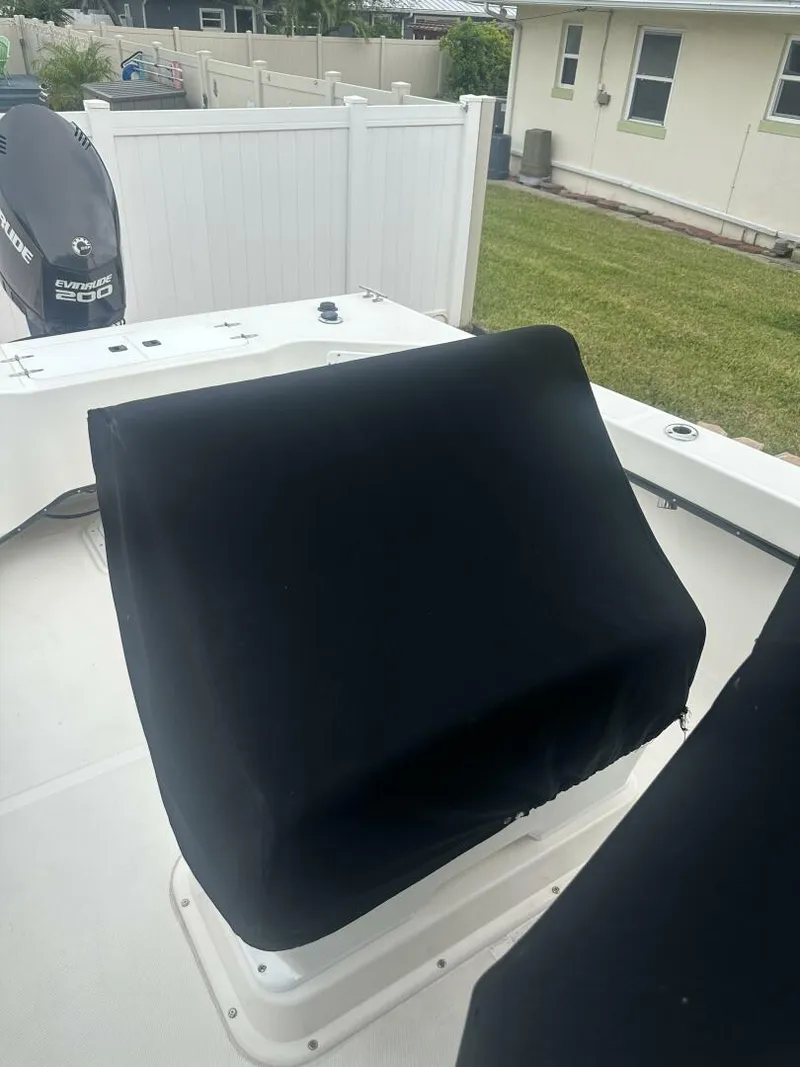 Slide: The Image of May-Craft 2300 CCX 2017 - 4658036