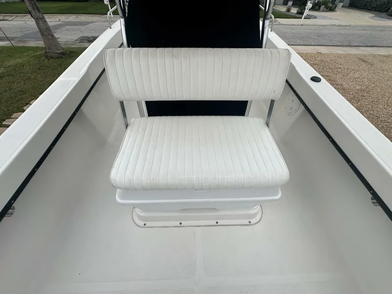 Slide: The Image of May-Craft 2300 CCX 2017 - 4657980