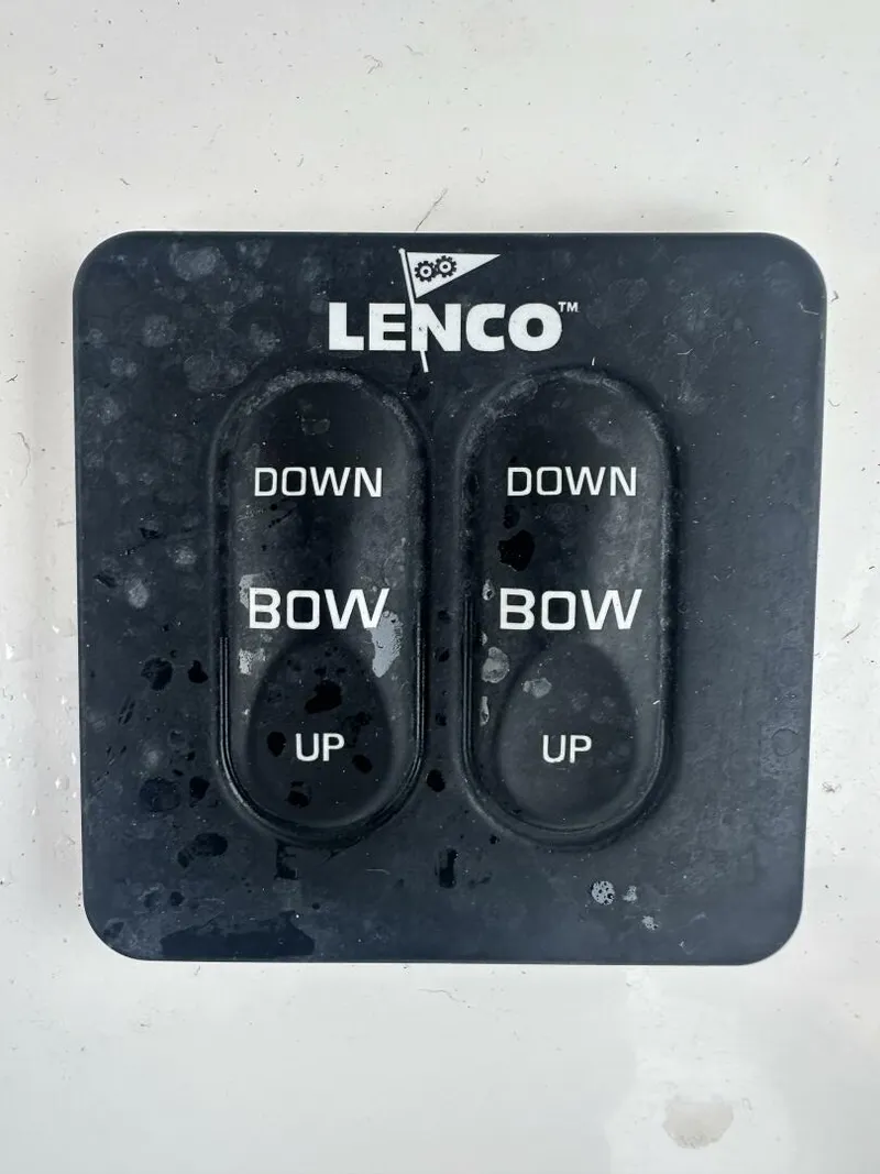 Slide: The Image of May-Craft 2300 CCX 2017 - 4657996