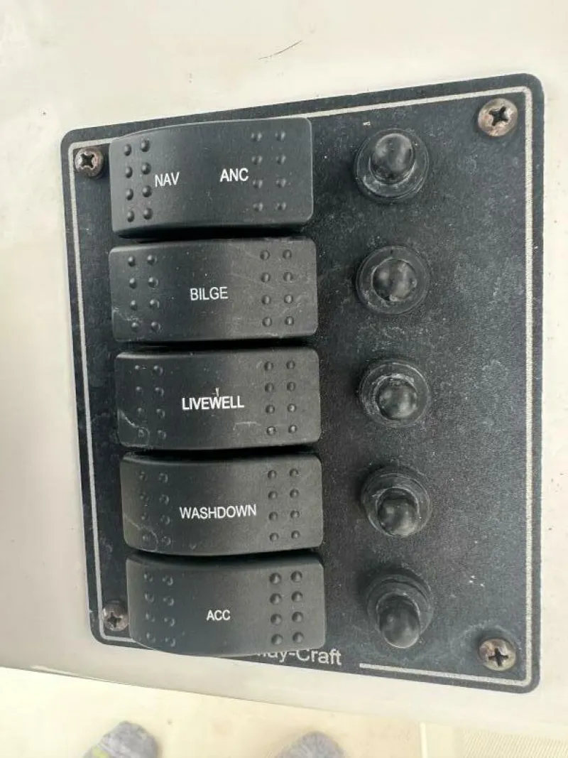 Slide: The Image of May-Craft 2300 CCX 2017 - 4658016