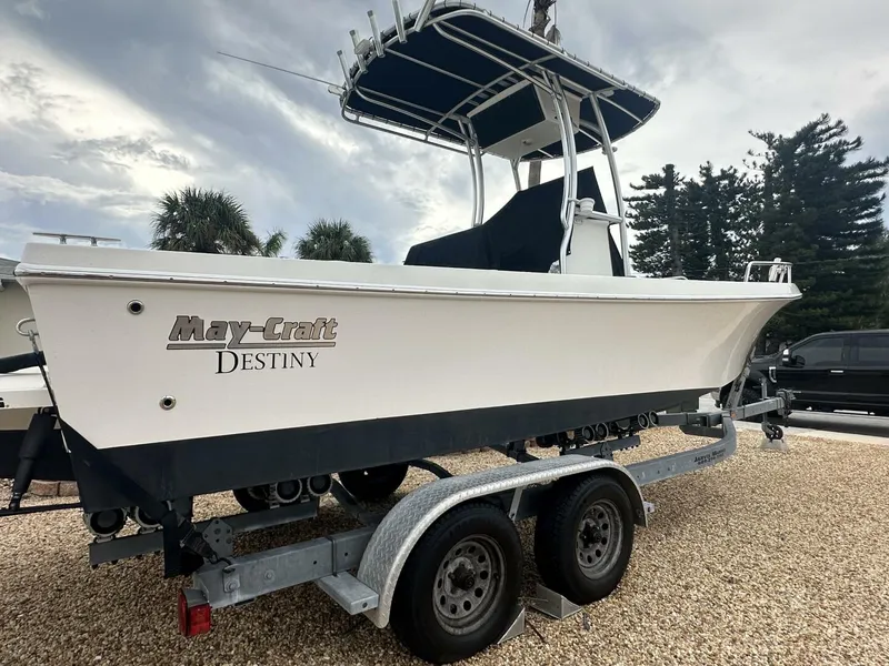 Slide: The Image of May-Craft 2300 CCX 2017 - 4657964