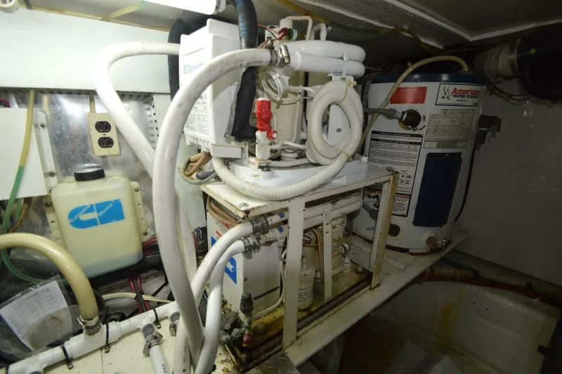 Slide: The Image of Ocean Yachts 48 Cockpit Motor Yacht 1995 - 4658207