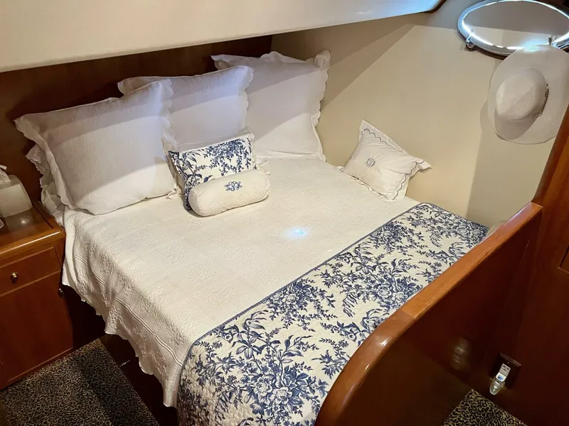 Slide: The Image of Ocean Alexander Atlus 48 2004 - 4658518