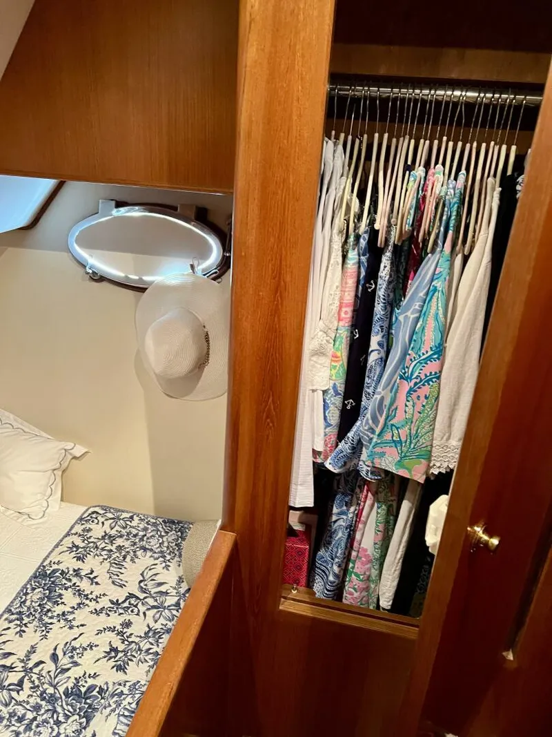 Slide: The Image of Ocean Alexander Atlus 48 2004 - 4658527