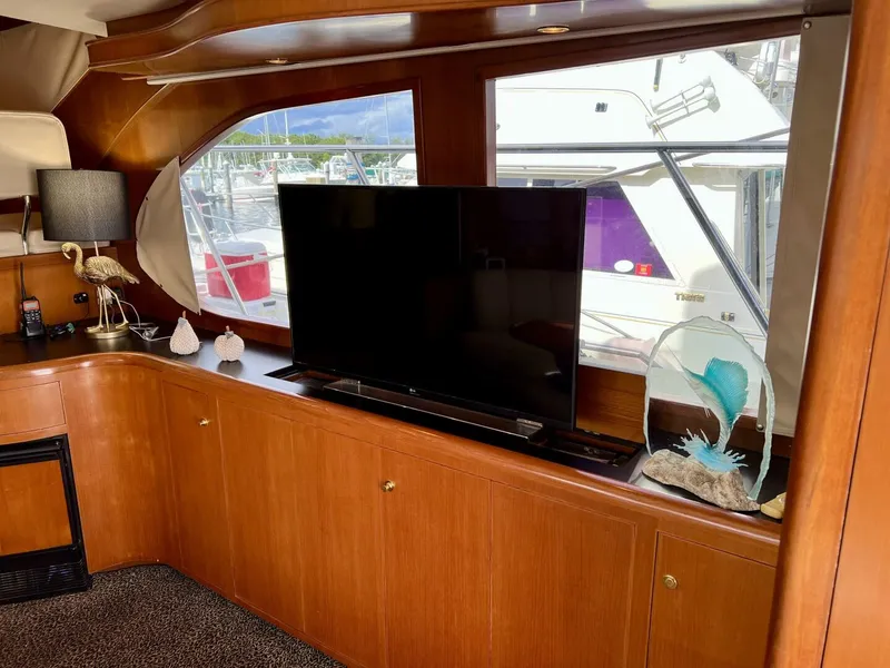 Slide: The Image of Ocean Alexander Atlus 48 2004 - 4658529