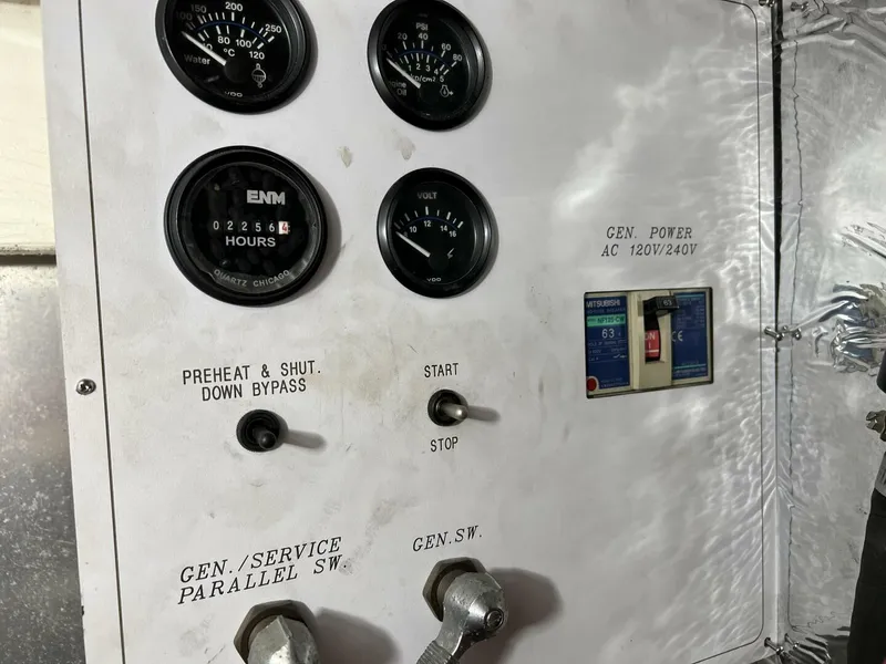 Slide: The Image of Ocean Alexander Atlus 48 2004 - 4658549