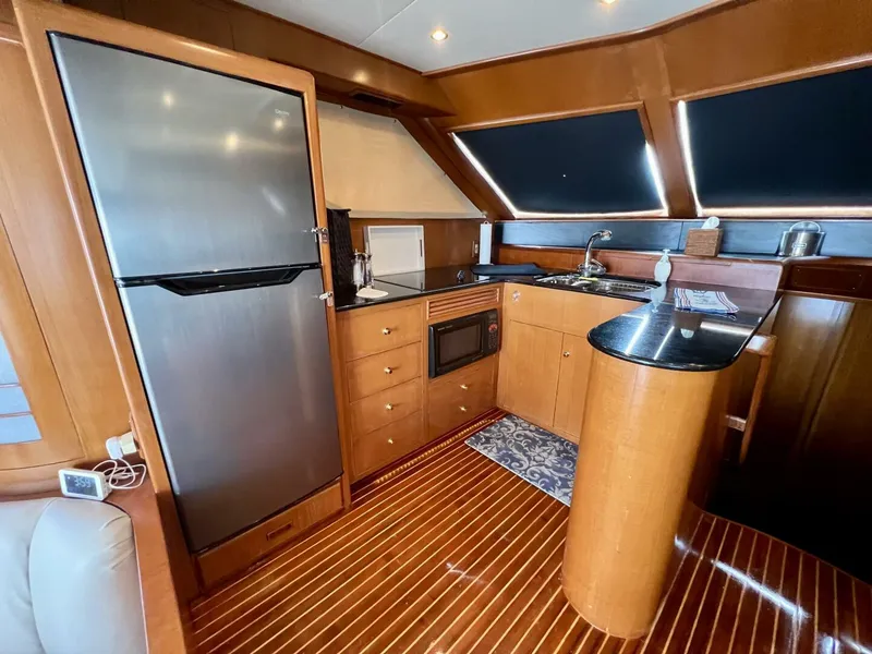 Slide: The Image of Ocean Alexander Atlus 48 2004 - 4658512