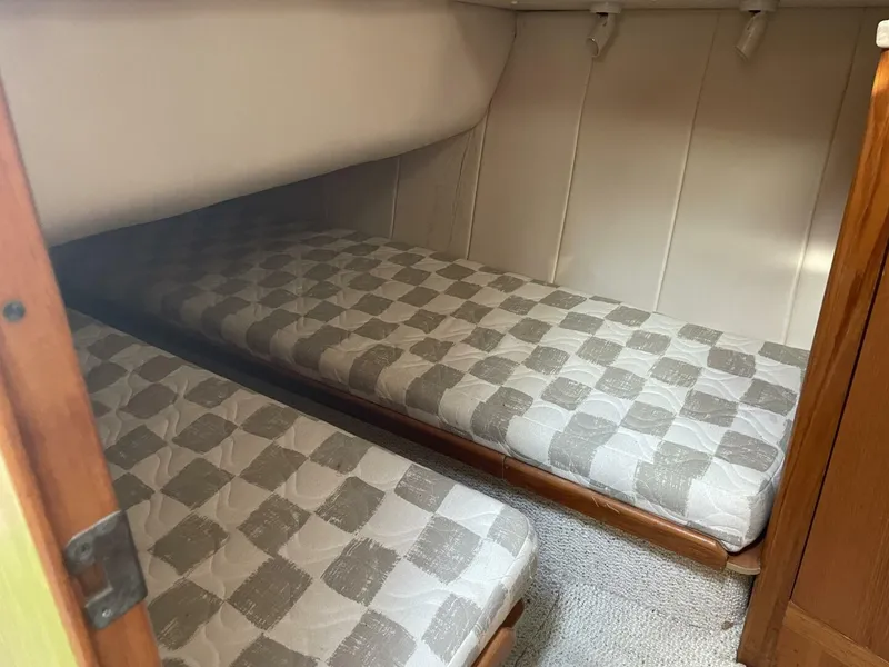 Slide: The Image of Mainship 390 2000 - 4685049