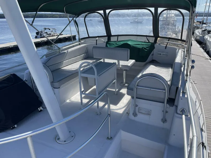 Slide: The Image of Mainship 390 2000 - 4685052