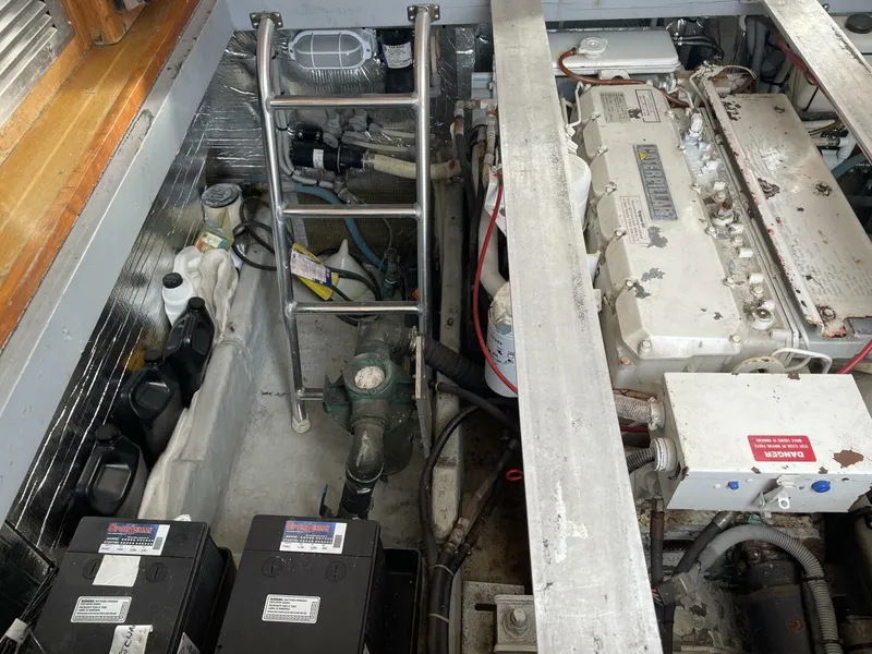 Slide: The Image of Mainship 390 2000 - 4704750