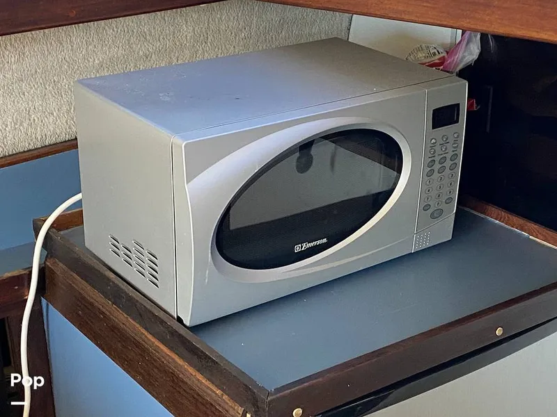 Slide: The Image of Silverton 37 Convertible 1980 - 10522656