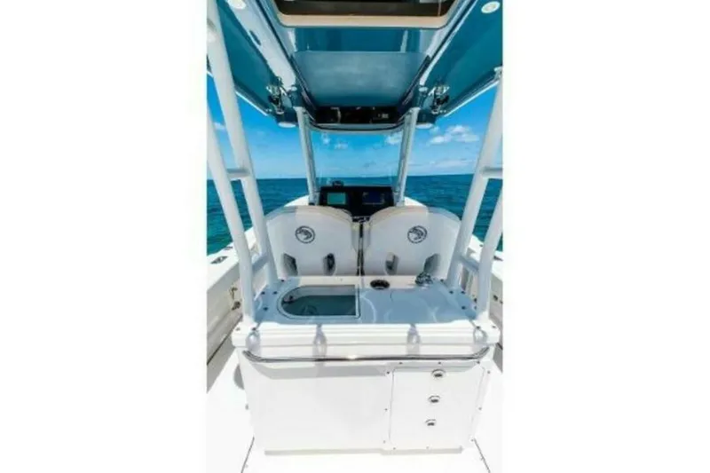 Slide: The Image of Edgewater 325CC 2025 - 4673398