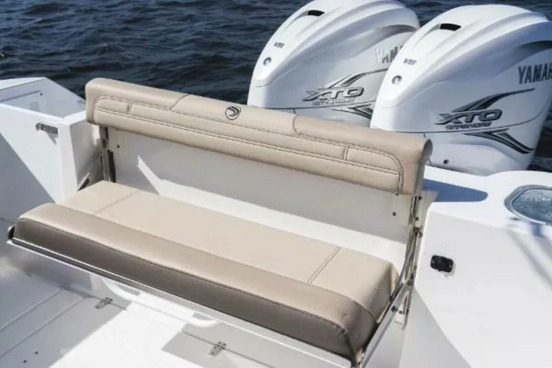 Slide: The Image of Edgewater 340CC 2025 - 4673447