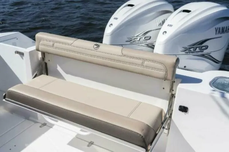 Slide: The Image of Edgewater 340CC 2025 - 4673476