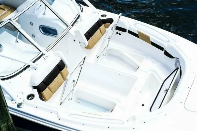 Slide: The Image of Edgewater 248CX 2025 - 4674381