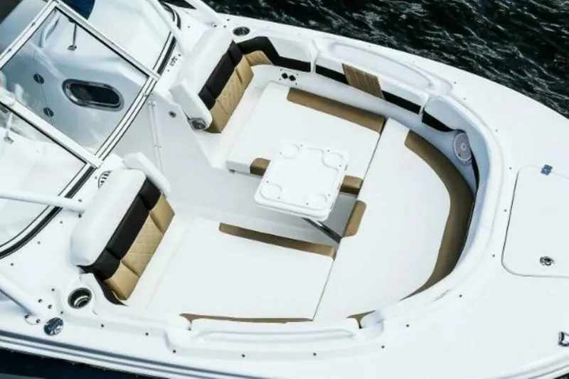 Slide: The Image of Edgewater 248CX 2025 - 4674490