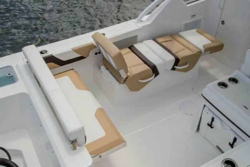 Slide: The Image of Edgewater 248CX 2025 - 4674514