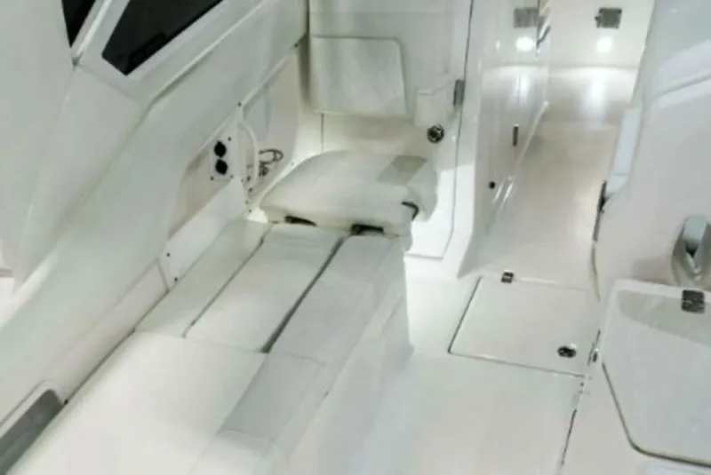 Slide: The Image of Edgewater 262CX 2025 - 4677262