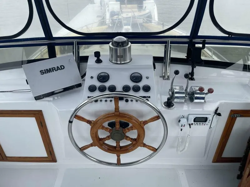 Slide: The Image of DeFever 40 Offshore Cruiser 1985 - 4677497