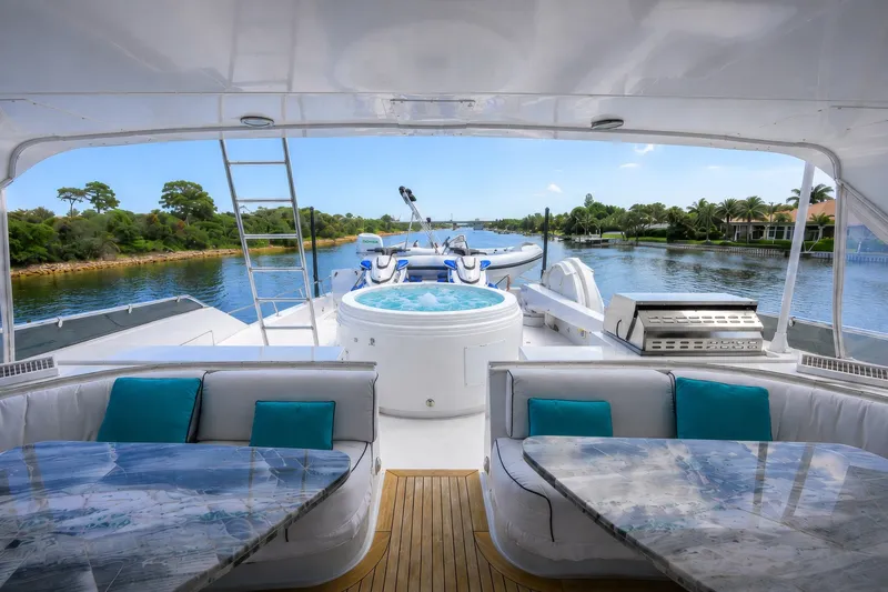 Slide: The Image of Hatteras 100 MAGIC - Flybridge 2005 Hatteras 100 Motoryacht MAGIC - 7511862