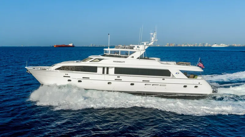 Slide: The Image of Hatteras 100 Motor Yacht 2005 - 4712352