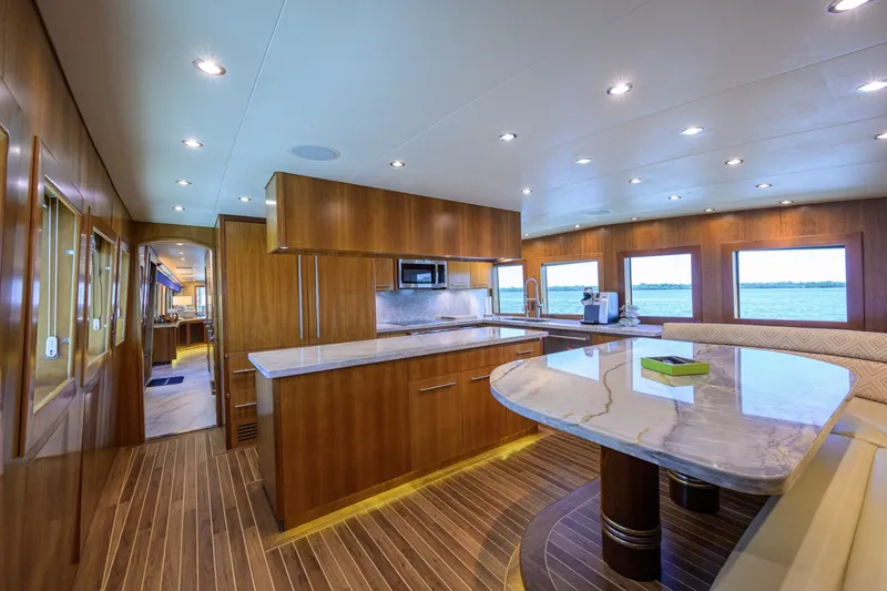 Slide: The Image of Hatteras 100 MAGIC - Galley 2005 Hatteras 100 Motoryacht MAGIC - 7511815