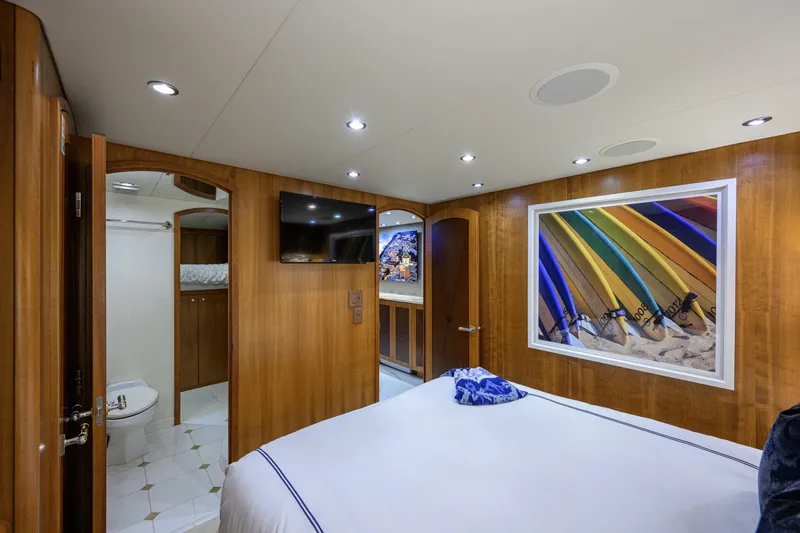 Slide: The Image of Hatteras 100 MAGIC - Aft Port Guest Stateroom 2005 Hatteras 100 Motoryacht MAGIC - 7511828